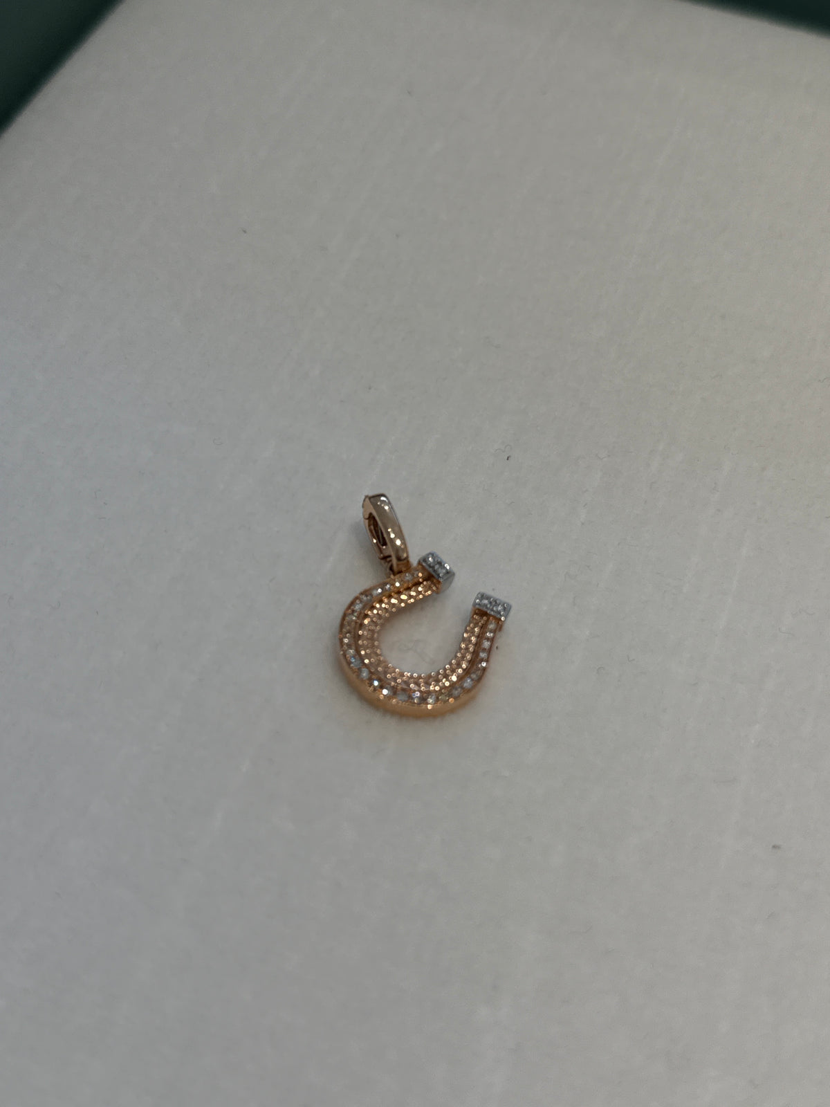 Rose Gold Horseshoe Dia Pendant 18k .27carats