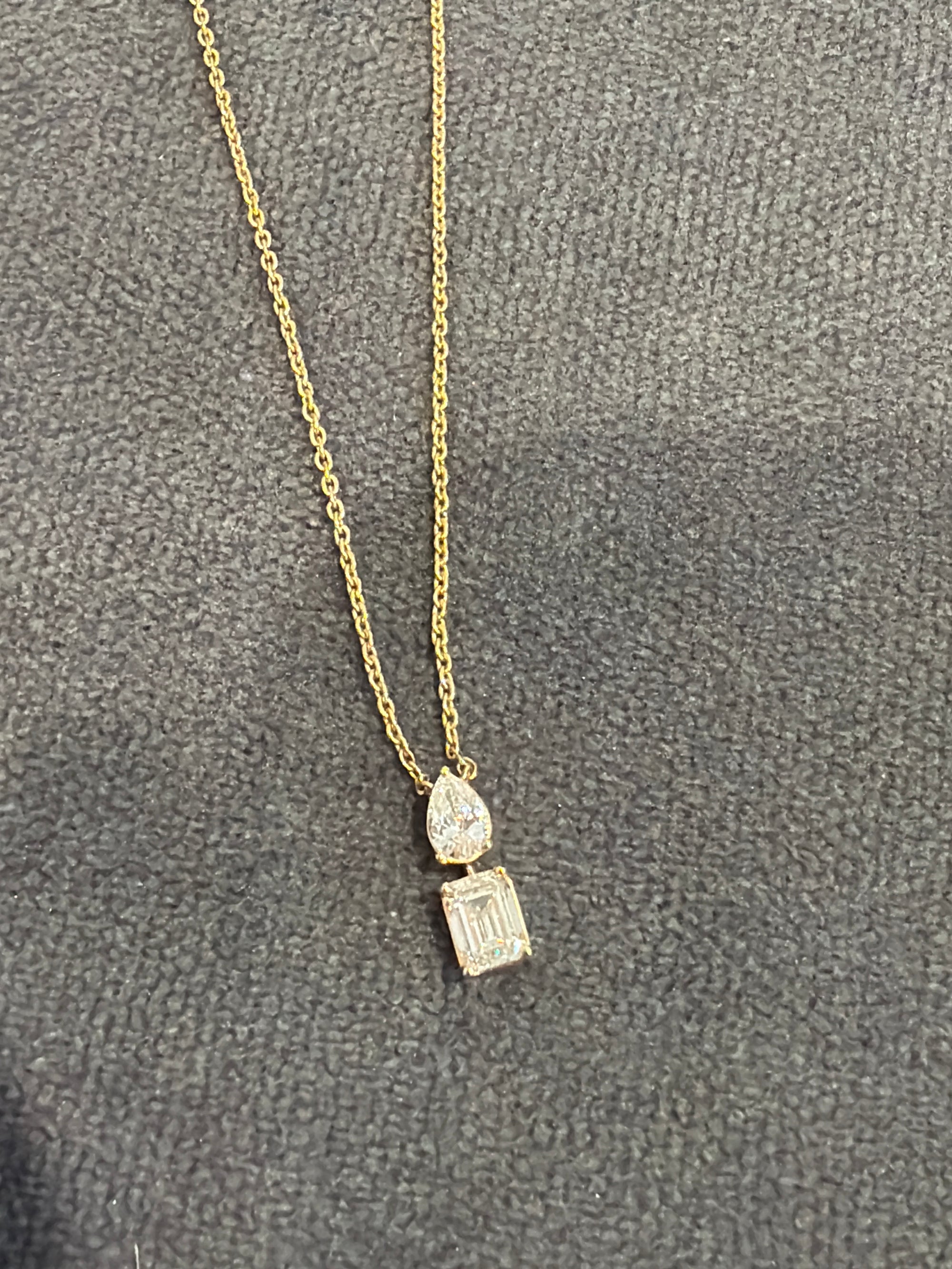 Double diamond pendant necklace