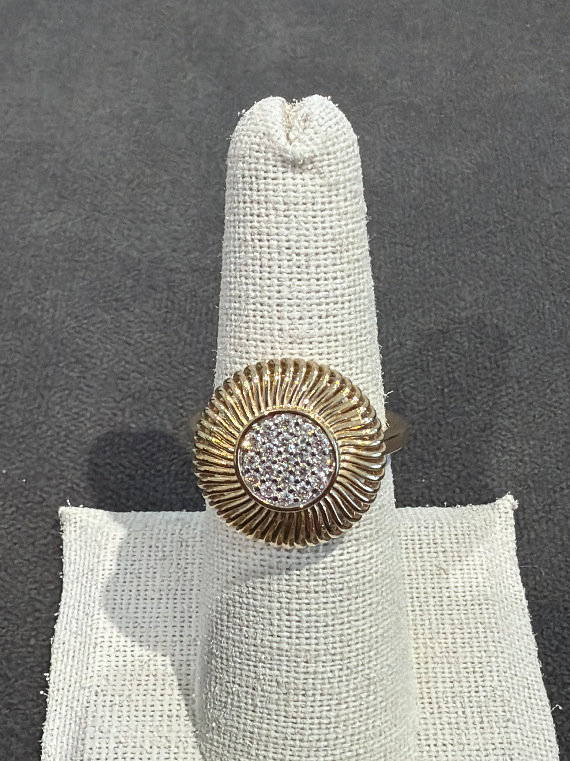 14k textured diamond dome ring round