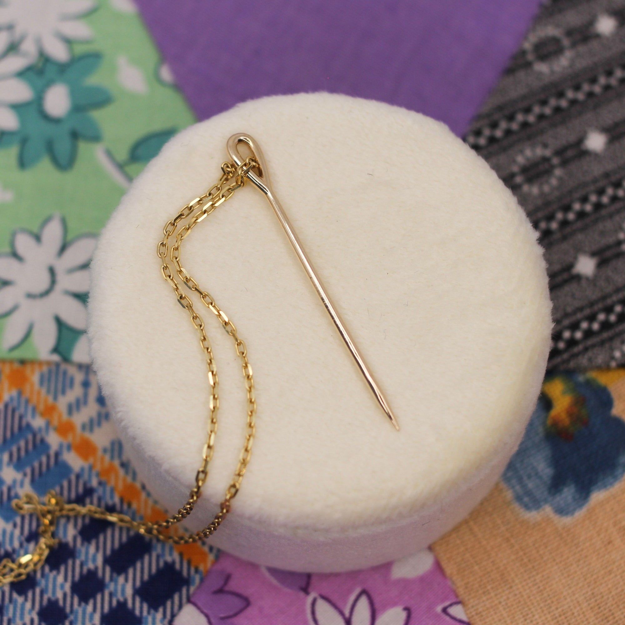 Tulip Needle Charm in Gold (PREORDER)