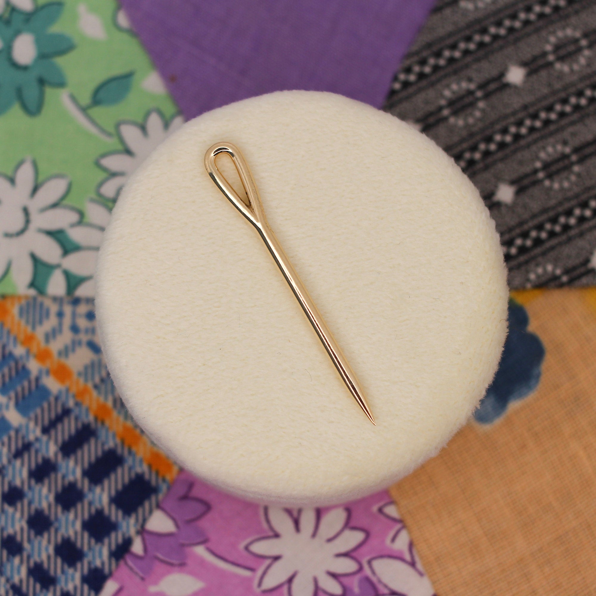 Tulip Needle Charm in Gold