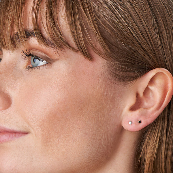 Diamond Ear Glitter (Single)